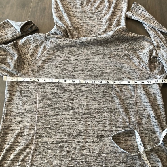 Athleta Gray Heathered Knit Cowl Hooded Sweatshirt L - Picture 10 of 12